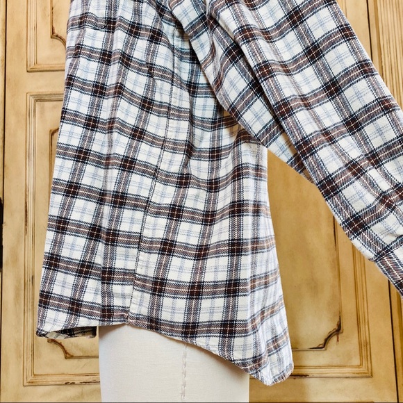 Vintage 90’s “GRUNGE” Eddie Bauer Plaid Button Down Shirt - Picture 13 of 16